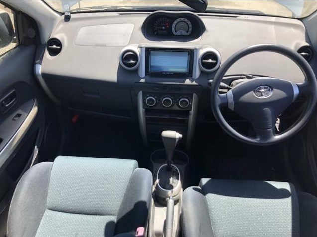 2005 Toyota IST